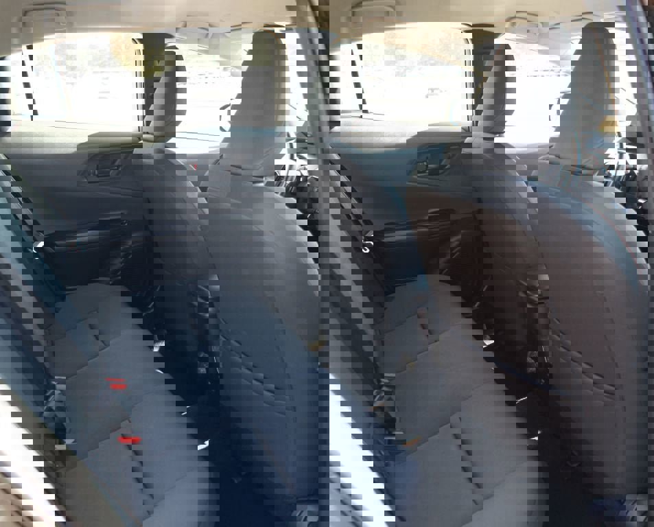 Used 2024 Toyota Prius LE image 18