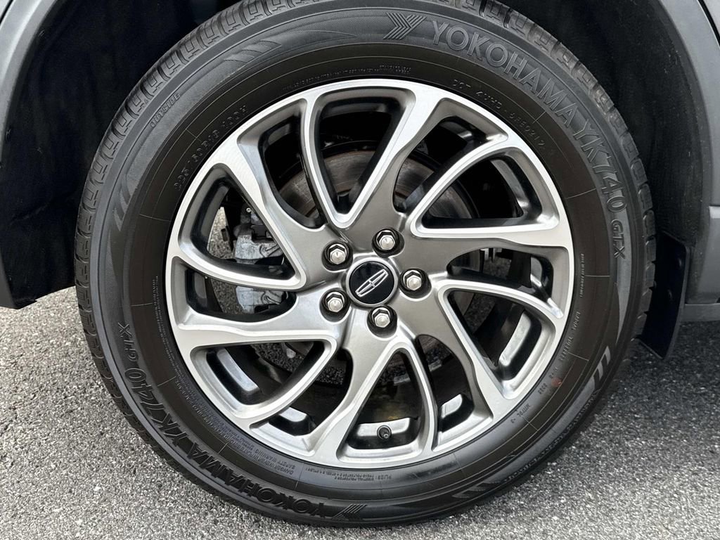 Used 2022 Lincoln Corsair AWD w/ Equipment Group 101A image 29