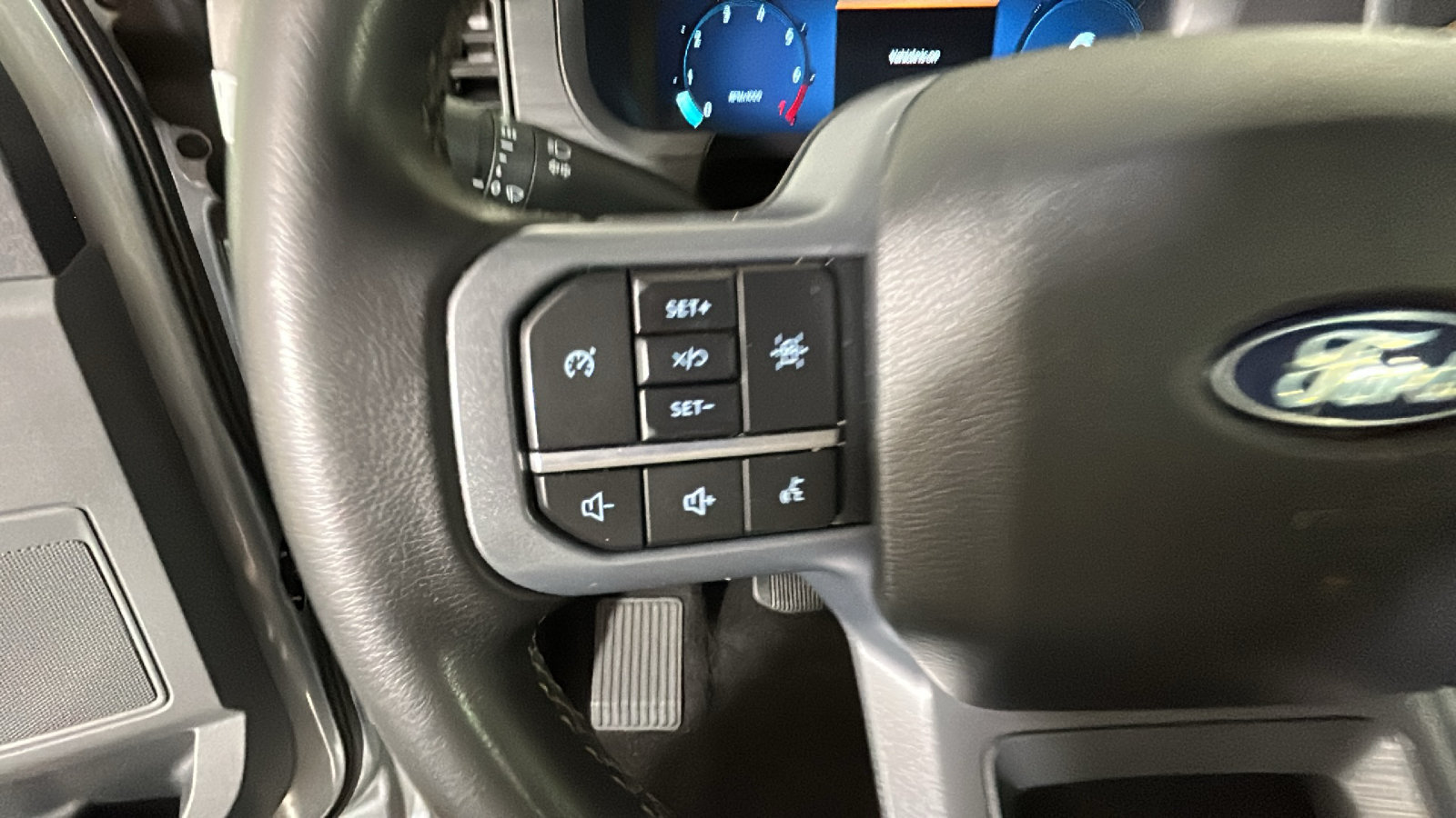 Used 2025 Ford F150 XLT w/ Equipment Group 301A Standard AWD/4WD image 20