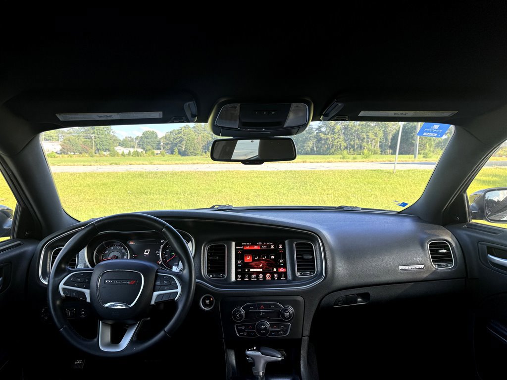 Used 2015 Dodge Charger R/T RWD image 13