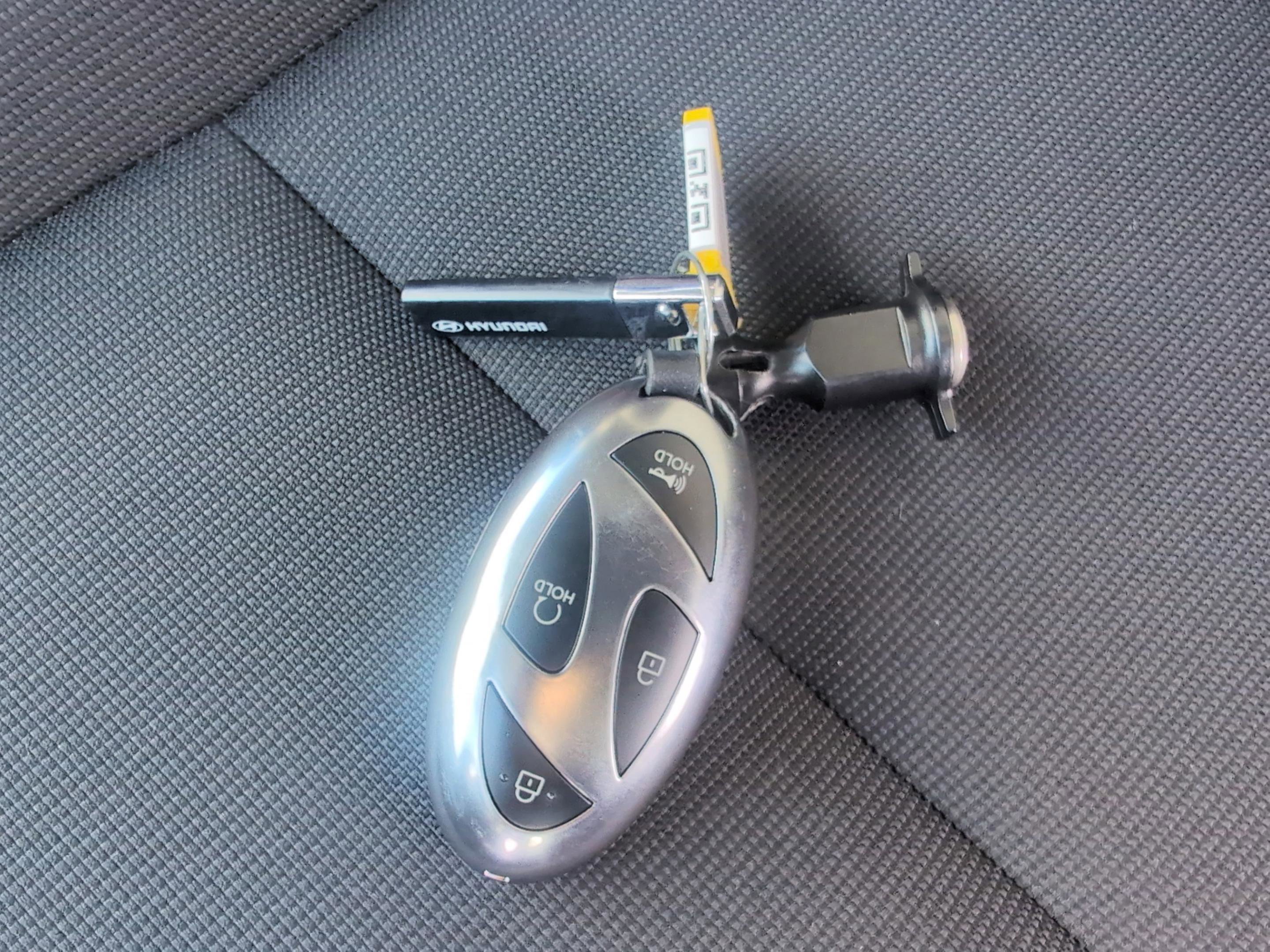 Used 2025 Hyundai Kona SEL image 16