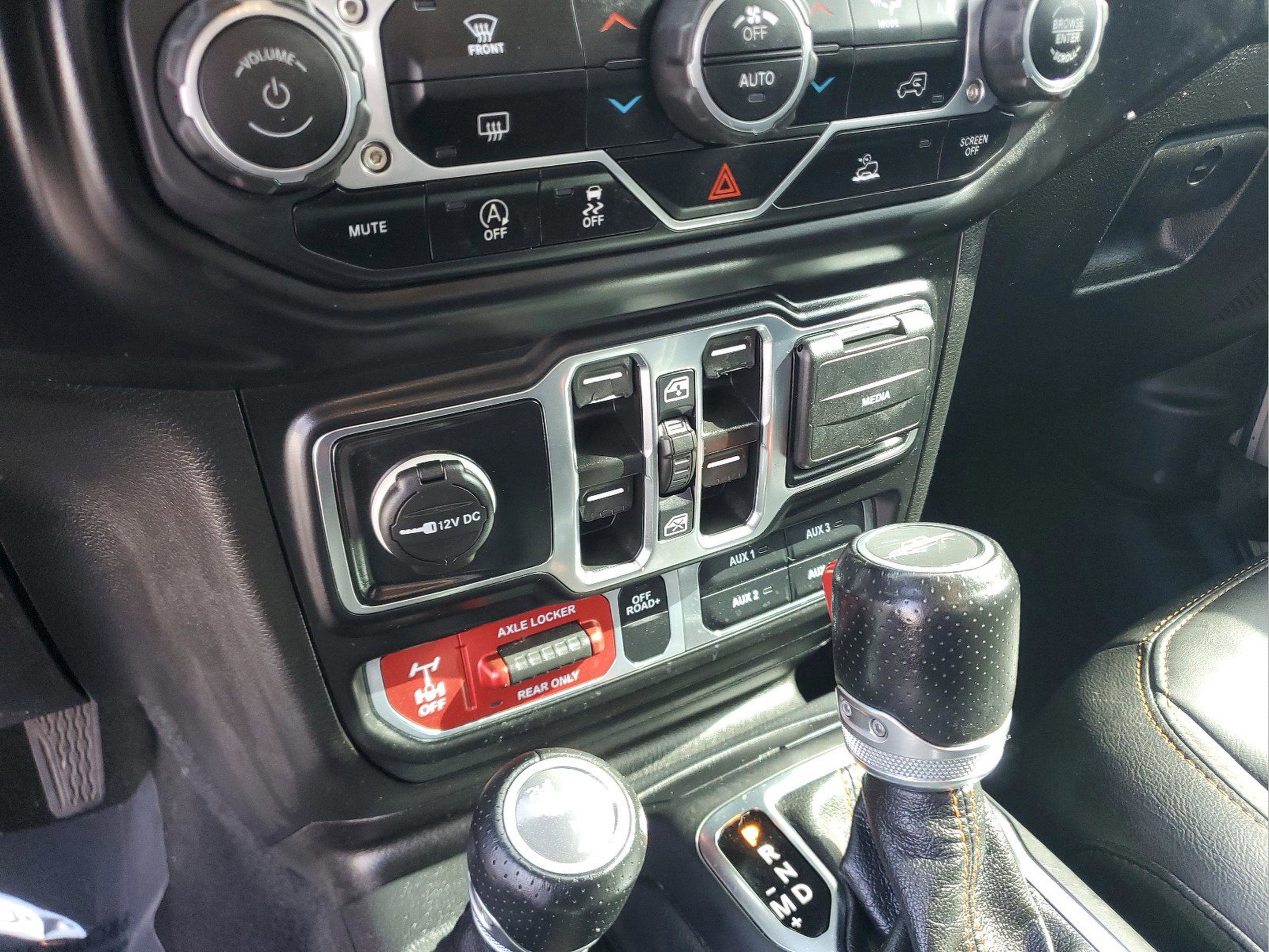 Used 2022 Jeep Gladiator Mojave w/ LED Lighting Group image 22