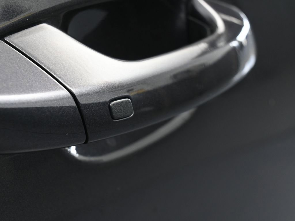 Used 2023 Kia Stinger GT2 image 49