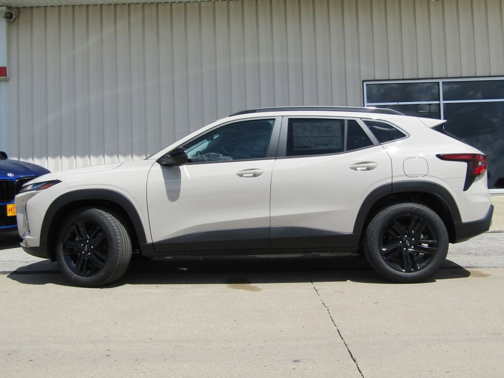 New 2026 Chevrolet Trax ACTIV w/ Driver Confidence Package FWD image 11