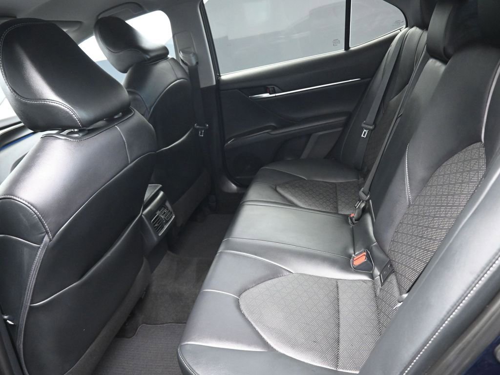 Used 2021 Toyota Camry XSE image 26
