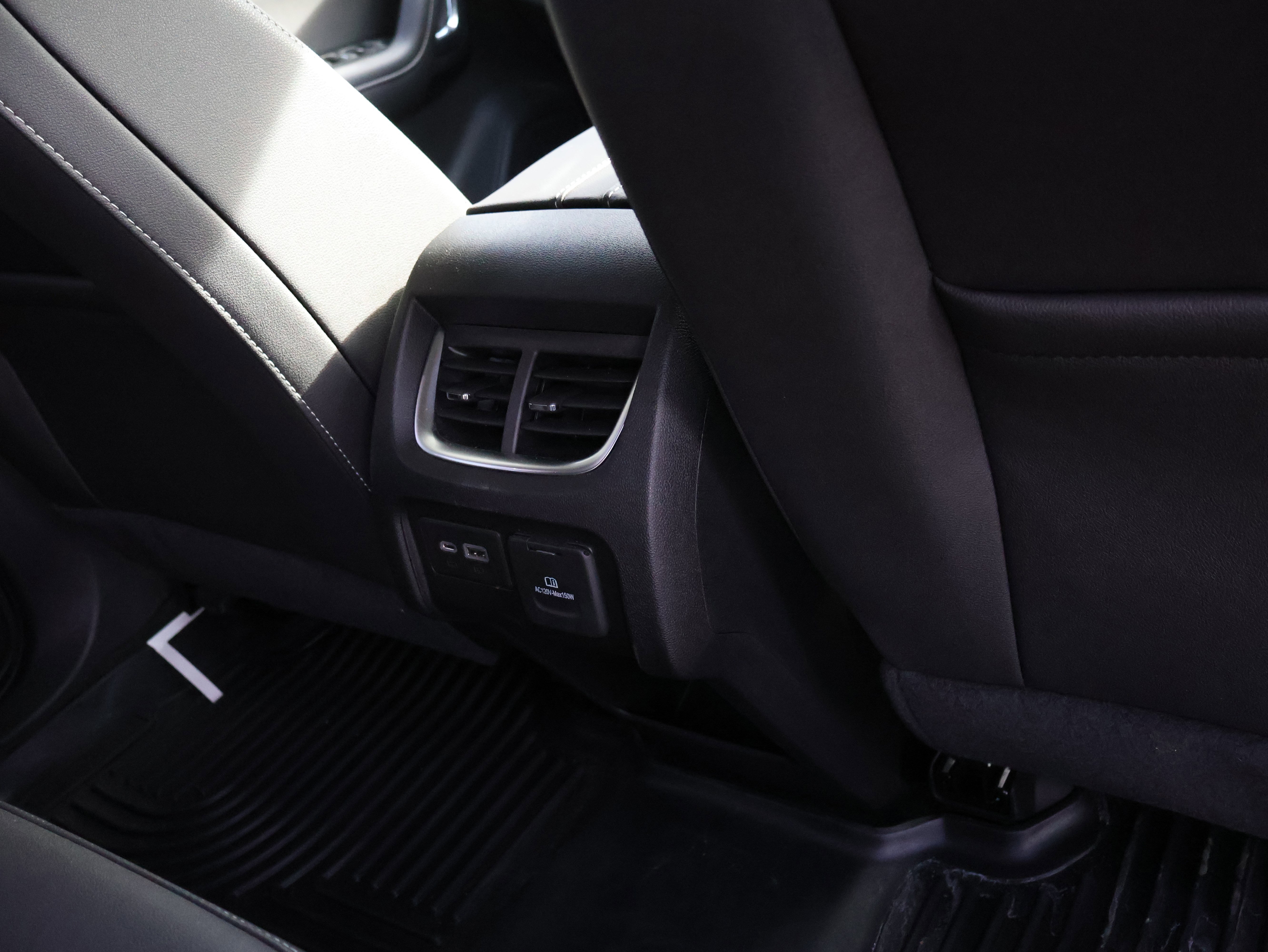 Used 2023 Chevrolet Blazer LT w/ Sound & Technology Package image 13