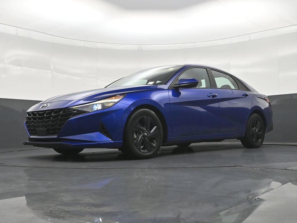 Used 2022 Hyundai Elantra SEL w/ Convenience Package FWD image 24