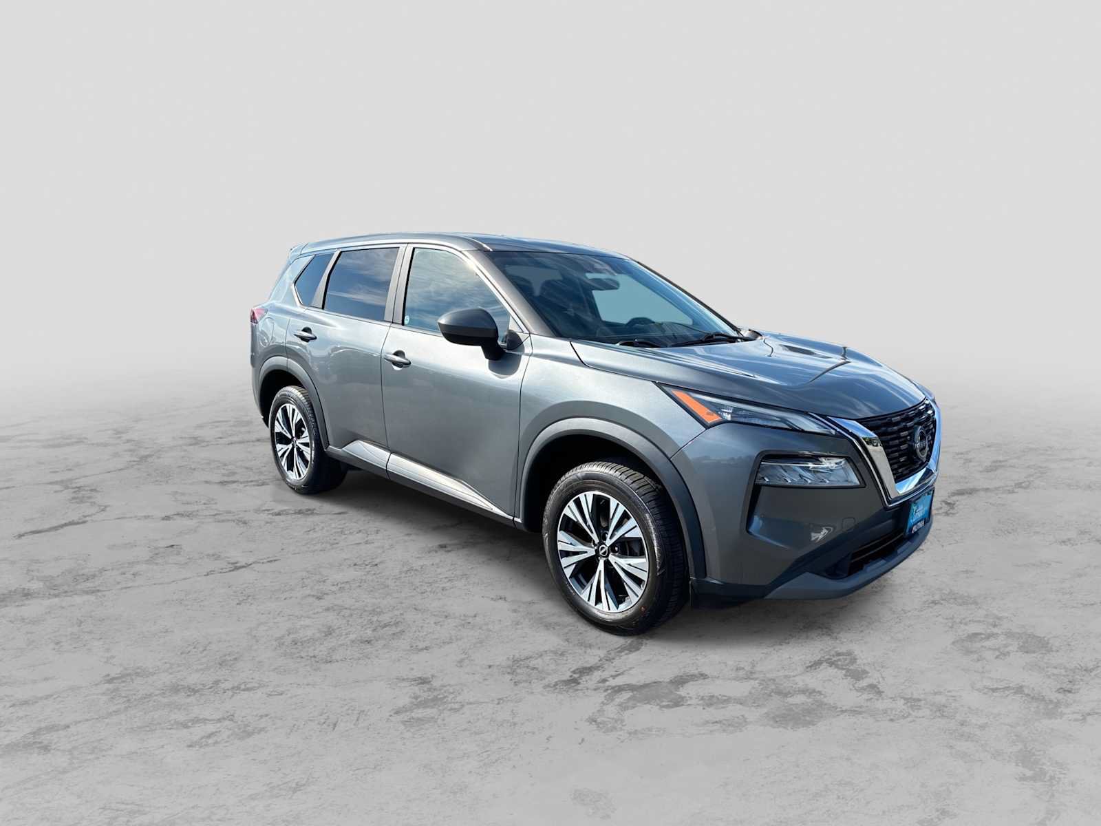 Used 2023 Nissan Rogue SV AWD/4WD image 2