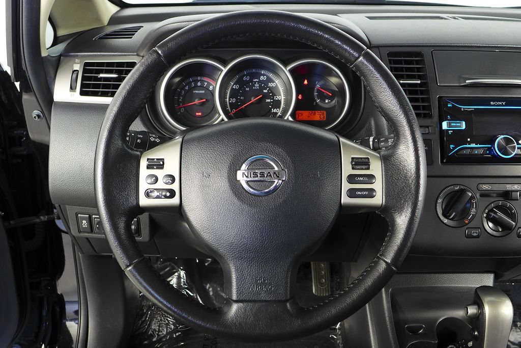 Used 2012 Nissan Versa Hatchback w/ SL Navigation Pkg FWD image 25