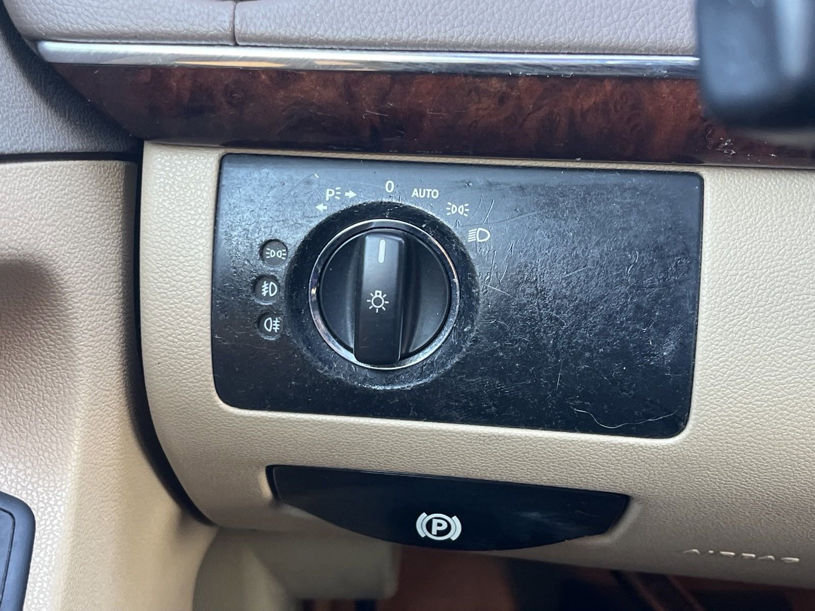 Used 2011 Mercedes-Benz GL 450 4MATIC image 23