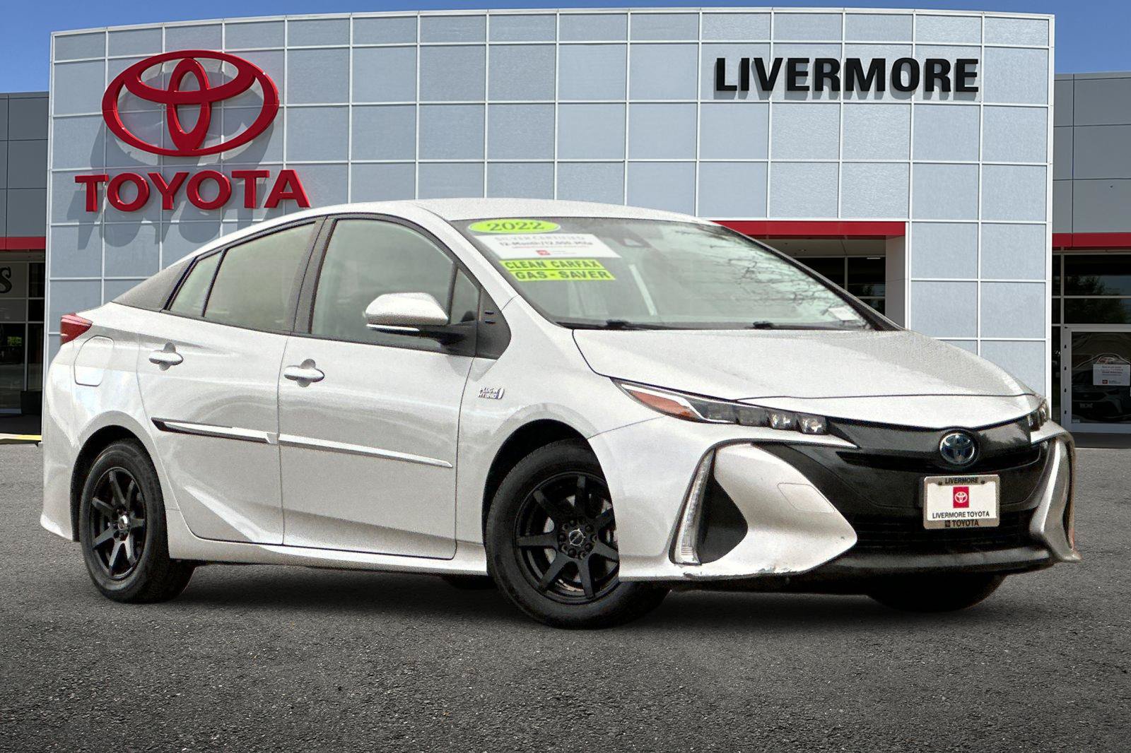 Certified 2022 Toyota Prius Prime XLE FWD image 2