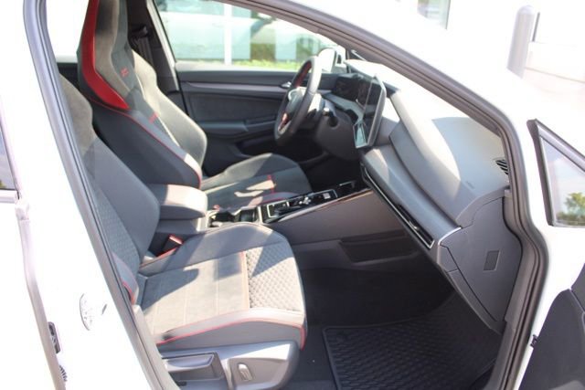 New 2025 Volkswagen GTI SE image 12