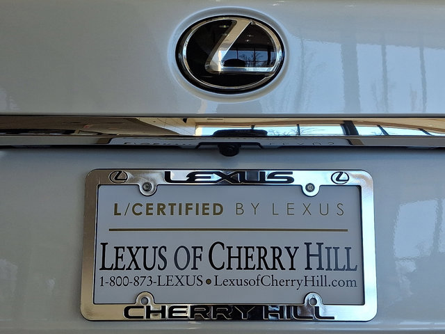 Used 2024 Lexus LS 500 AWD w/ Interior Upgrade Package image 30