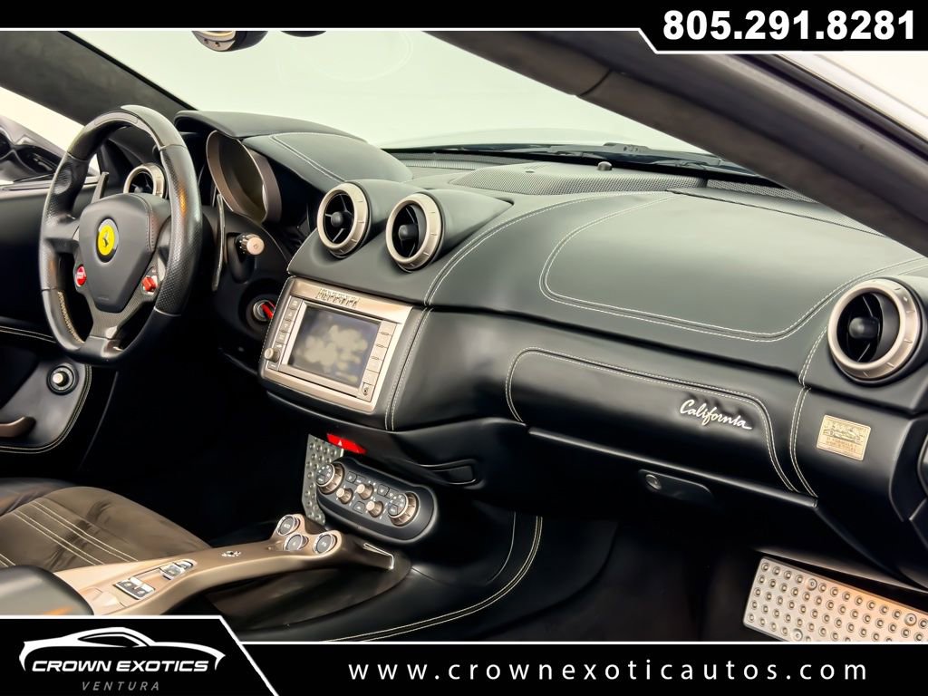 Used 2012 Ferrari California image 39
