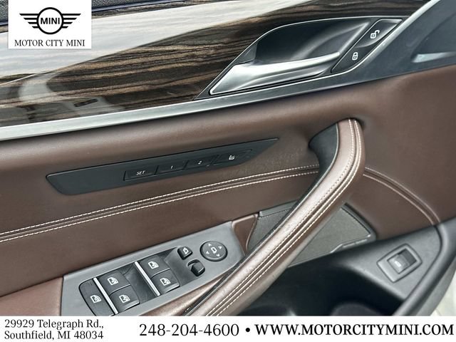 Used 2018 BMW M550i xDrive w/ Driving Assistance Package AWD/4WD image 19