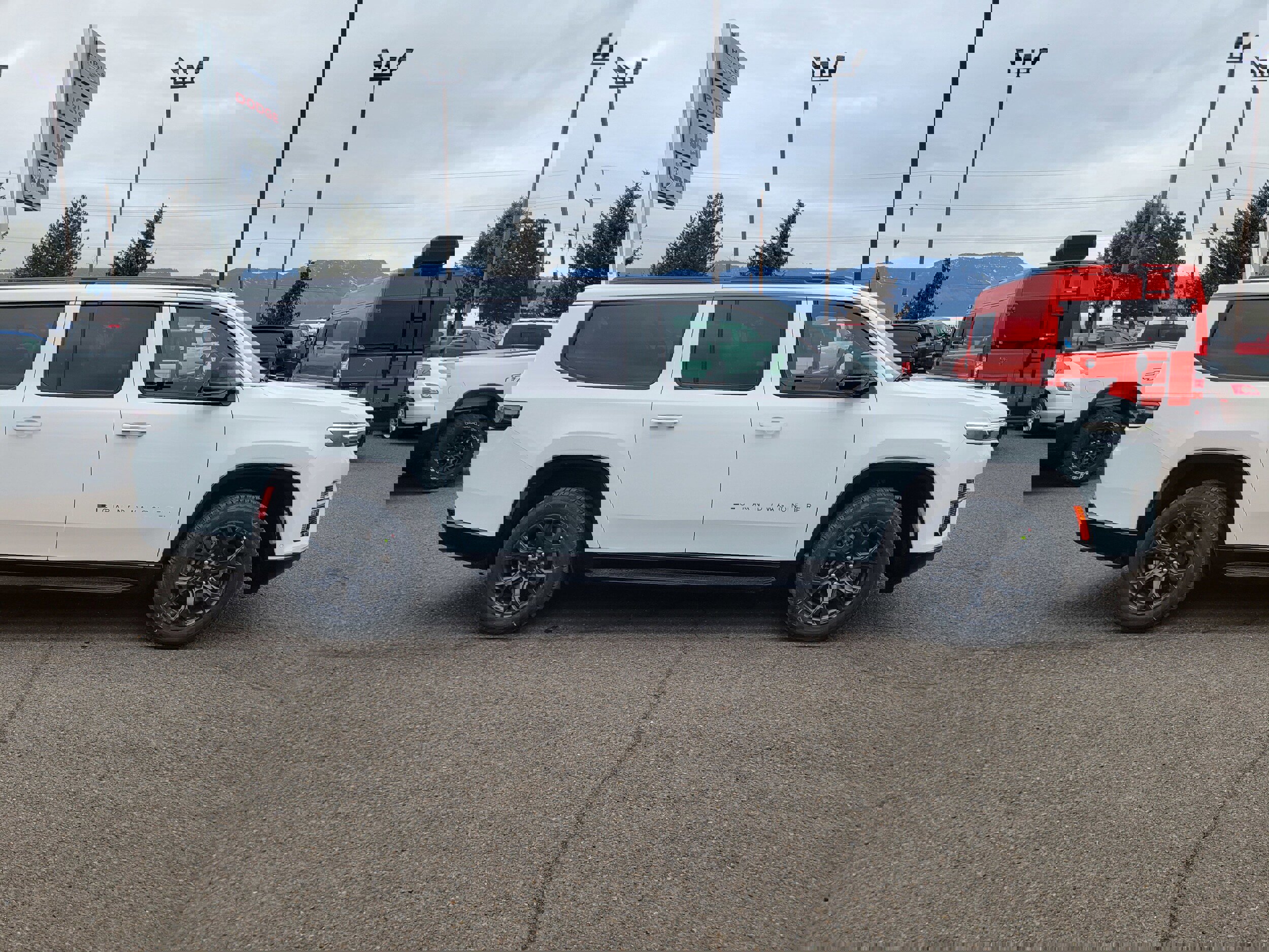 New 2026 Jeep Grand Wagoneer L Limited w/ 8-Passenger Seating Package image 2