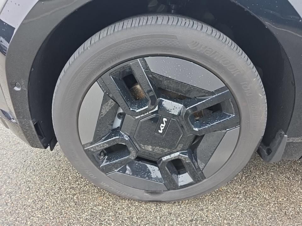 Certified 2024 Kia EV9 GT-Line image 13