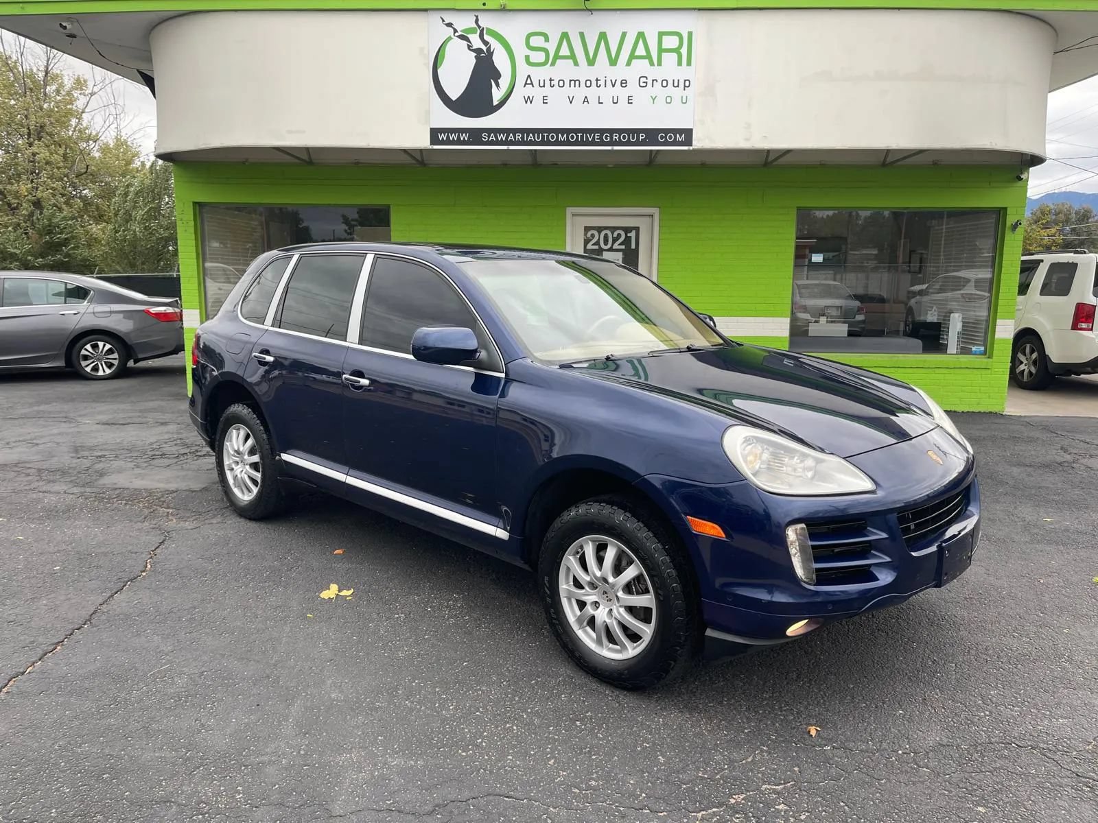 Used 2010 Porsche Cayenne AWD/4WD image 1