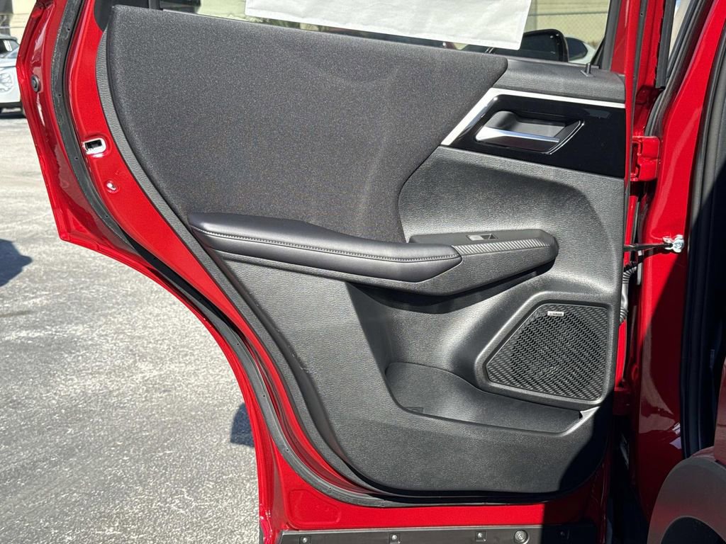 New 2026 Mitsubishi Outlander ES image 11