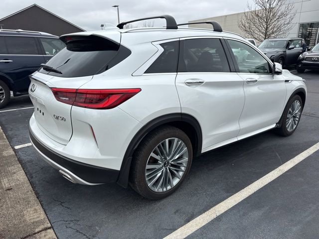 Used 2023 INFINITI QX50 Sensory image 7