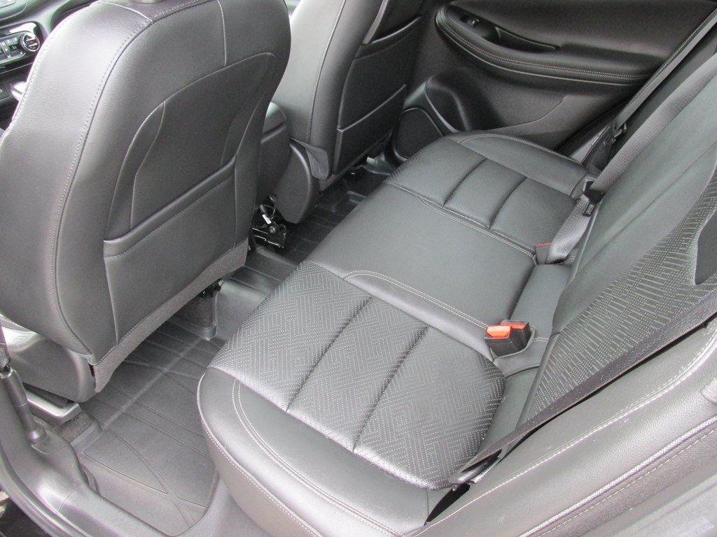 Used 2022 Buick Encore GX Essence w/ Experience Buick Package AWD/4WD image 10