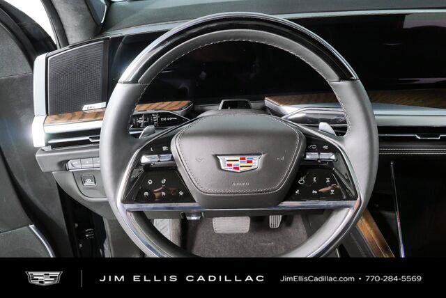 Used 2026 Cadillac Escalade Platinum Sport w/ LPO, ONYX Package AWD/4WD image 9