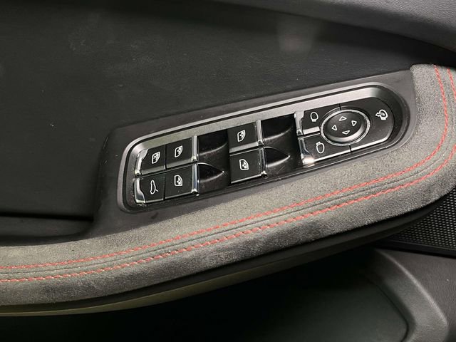 Certified 2023 Porsche Macan GTS image 35