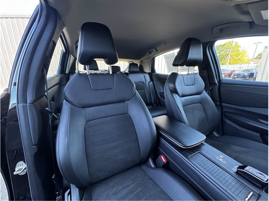 Used 2024 Nissan Ariya AWD image 4