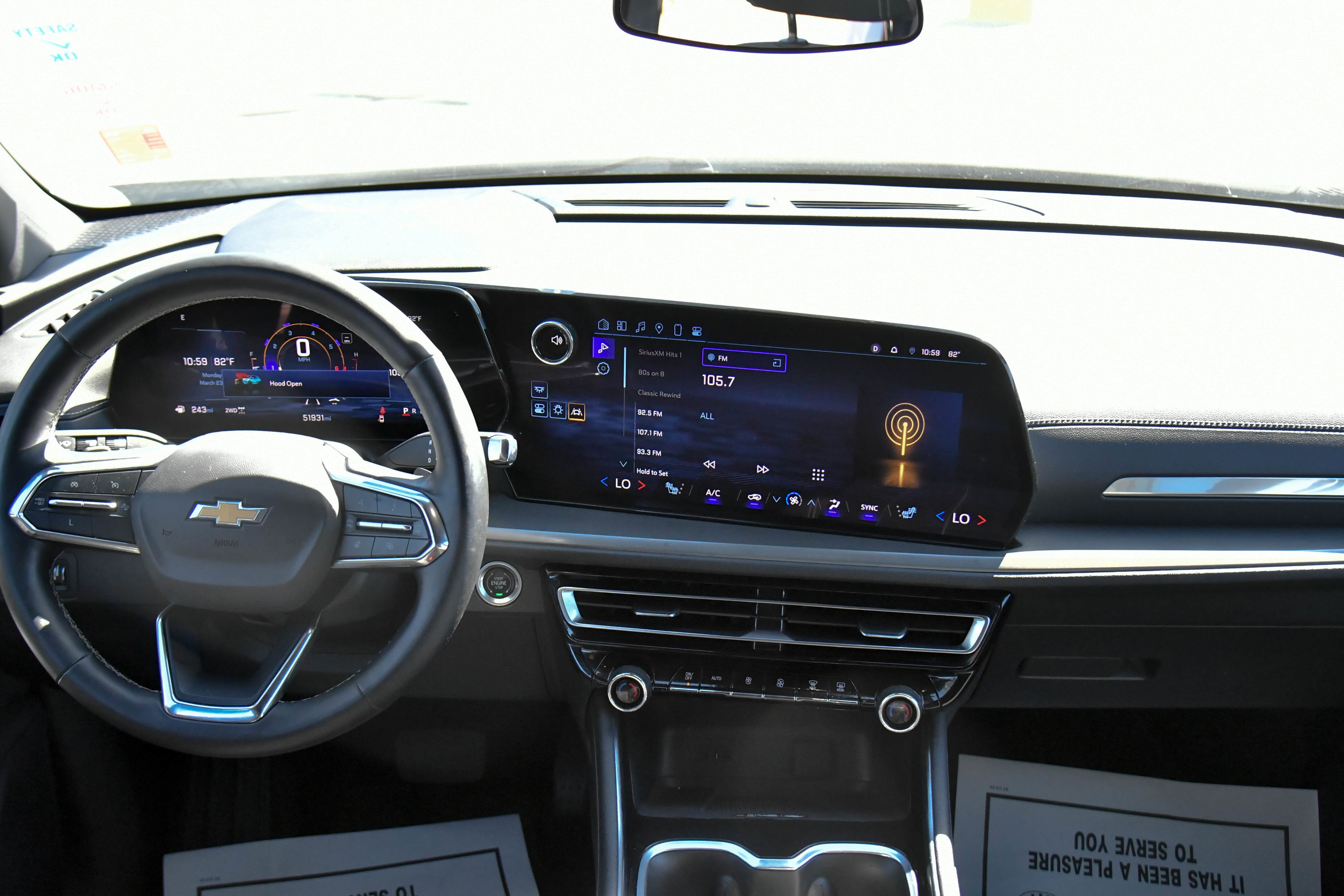 Used 2024 Chevrolet Traverse LT image 46