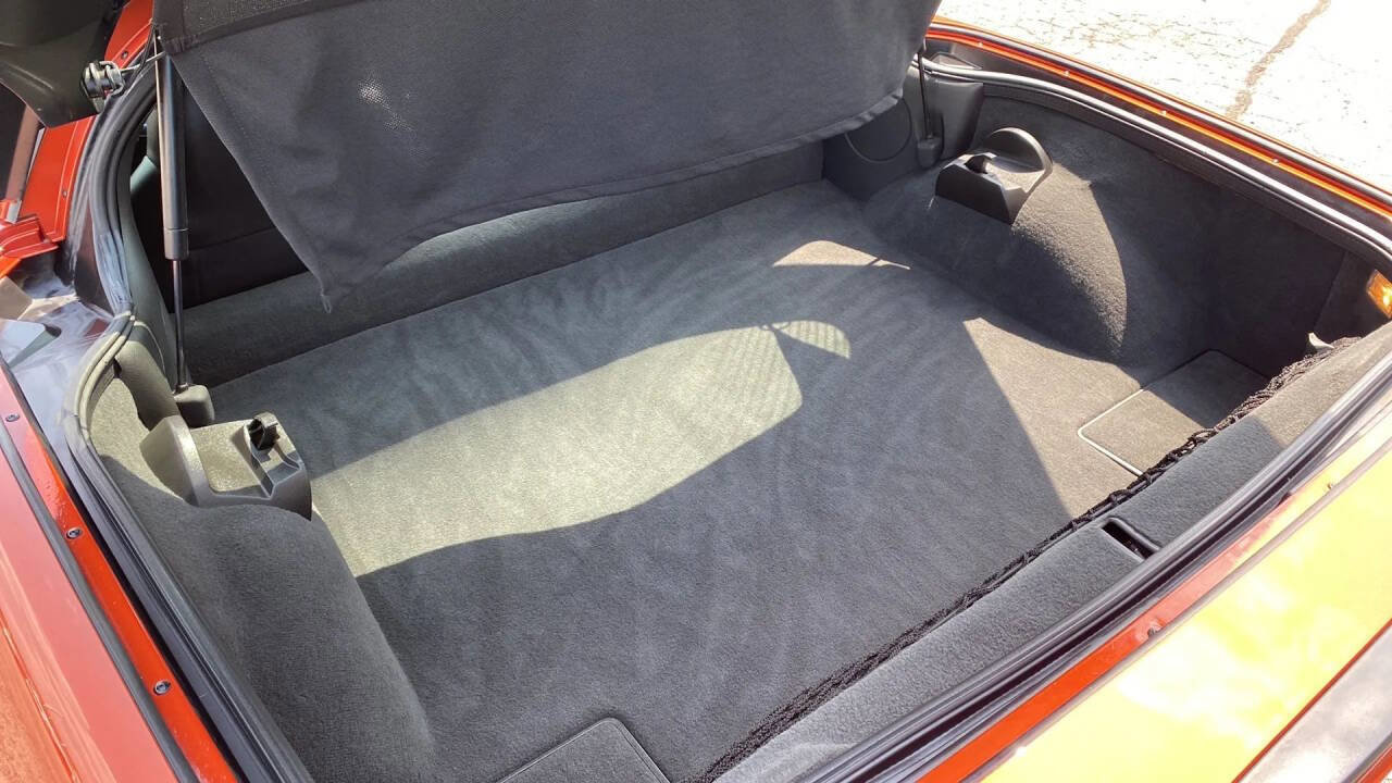 Used 2005 Chevrolet Corvette Coupe w/ Preferred Equipment Group image 27