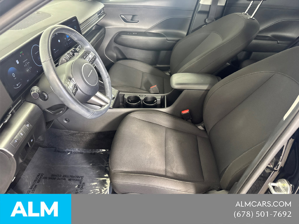 Used 2025 Hyundai Kona SEL FWD image 11