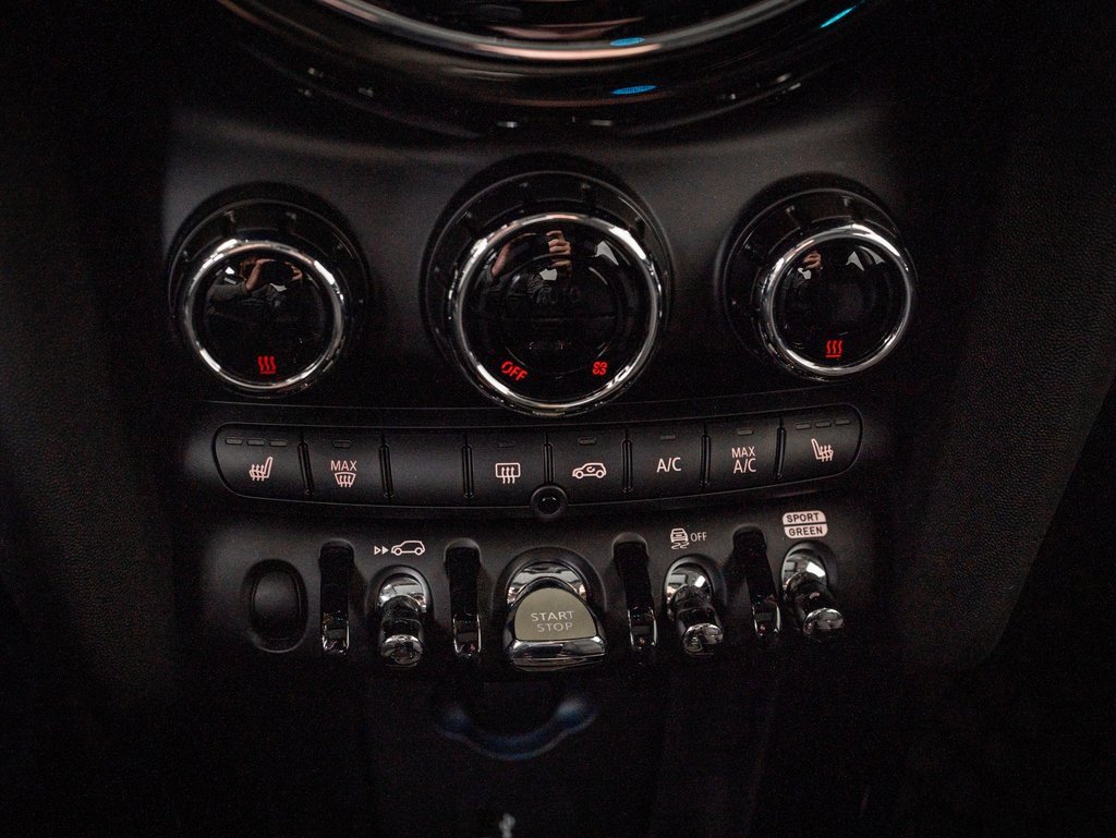 Used 2024 MINI Cooper SE image 36