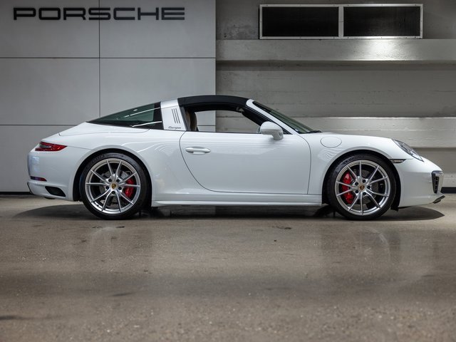 Used 2018 Porsche 911 Targa 4S image 13