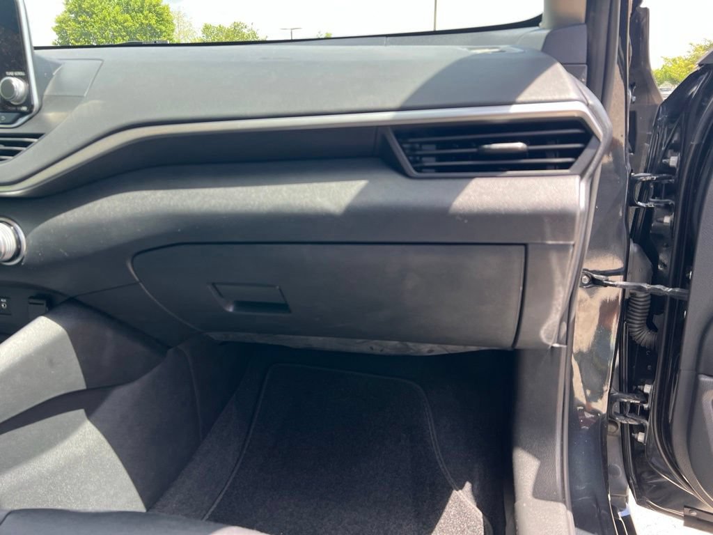 Used 2022 Nissan Altima 2.5 SV FWD image 13