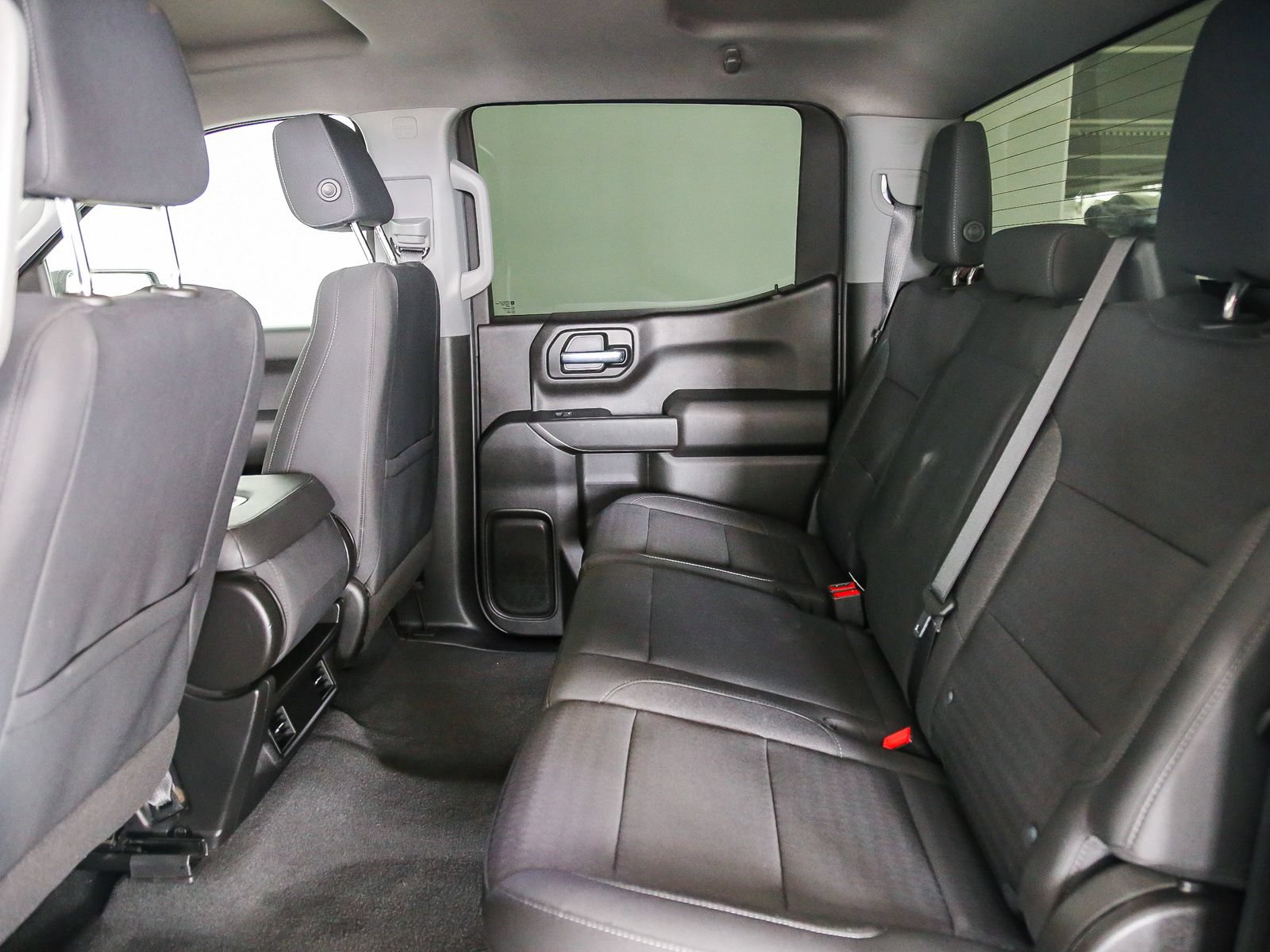 Used 2022 Chevrolet Silverado 1500 Custom w/ LPO, Dark Essentials Package RWD image 20