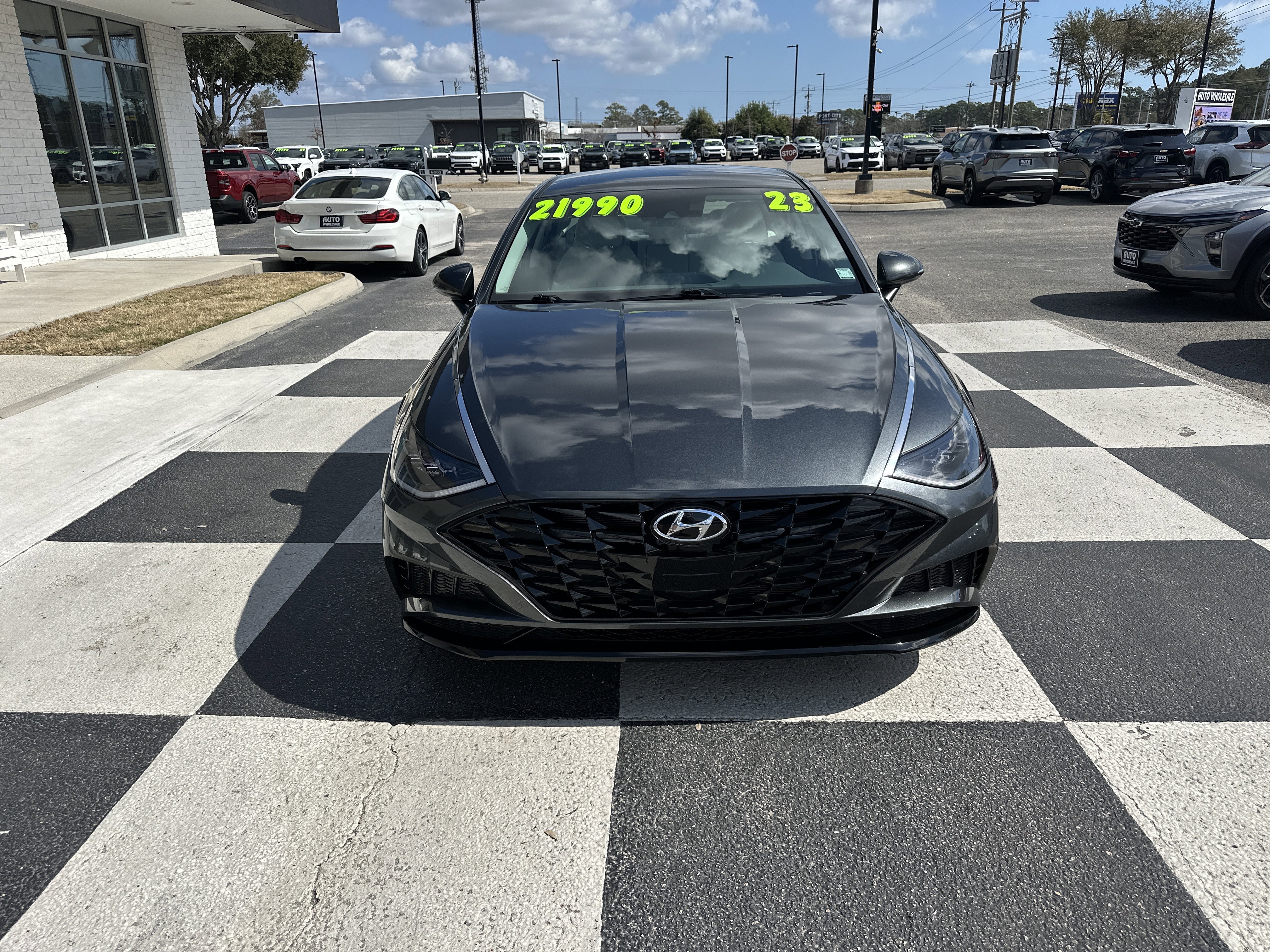 Used 2023 Hyundai Sonata SEL image 2