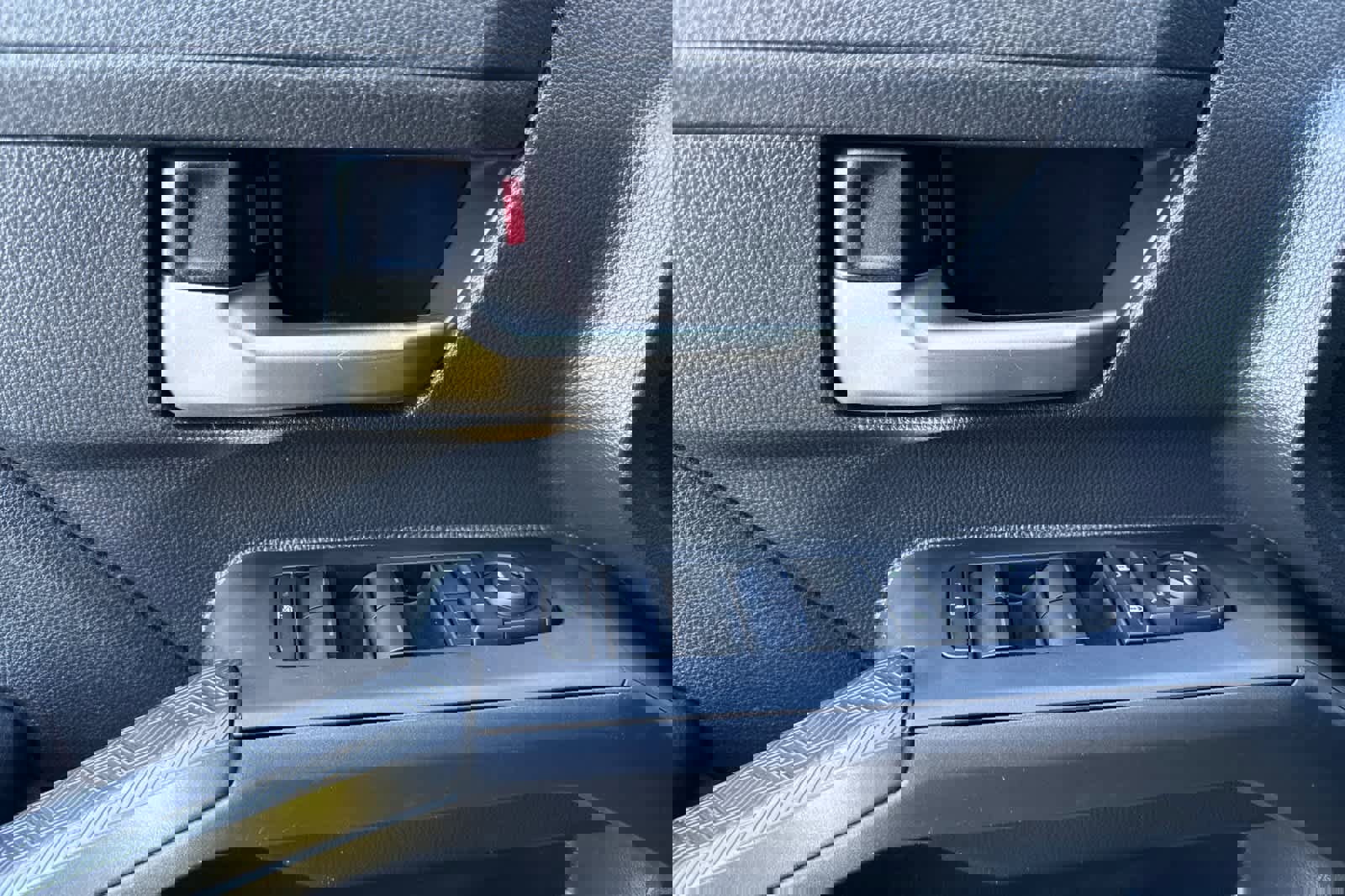 Used 2024 Toyota Tacoma TRD Sport image 11