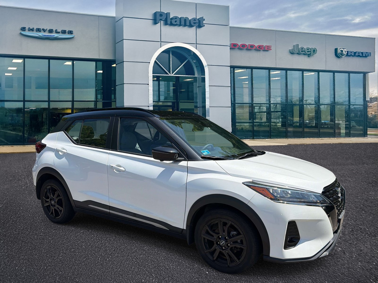 Used 2023 Nissan Kicks SR w/ SR Premium Package