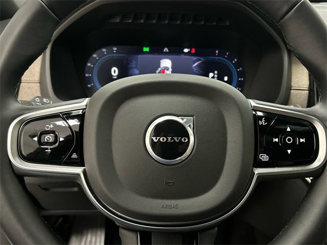 Certified 2025 Volvo XC90 B6 Plus image 12