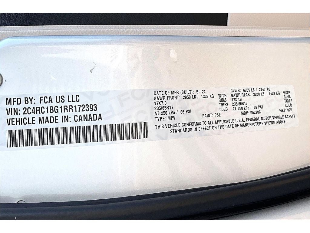 Used 2024 Chrysler Pacifica Touring-L FWD image 36