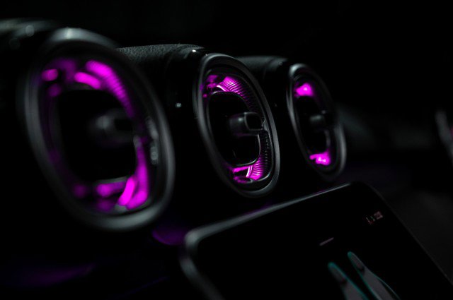 New 2025 Mercedes-Benz C 300 Sedan image 23