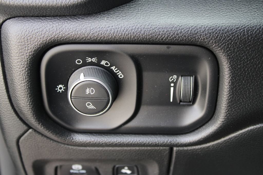 Used 2022 RAM 1500 Big Horn image 28