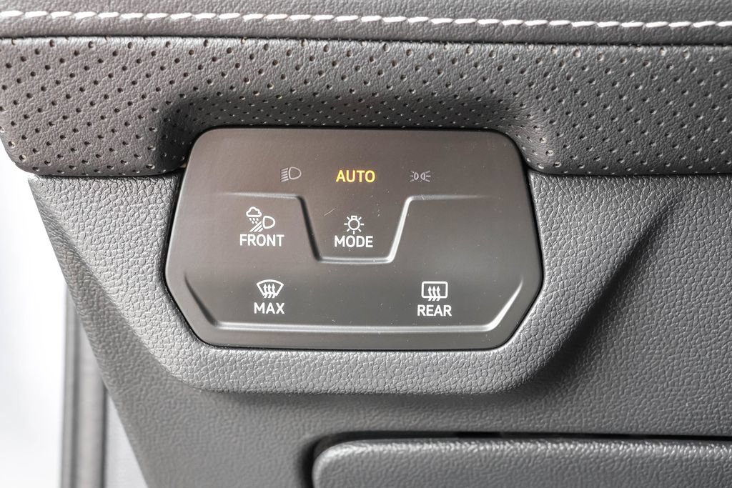 Certified 2024 Volkswagen Atlas SE AWD/4WD image 17