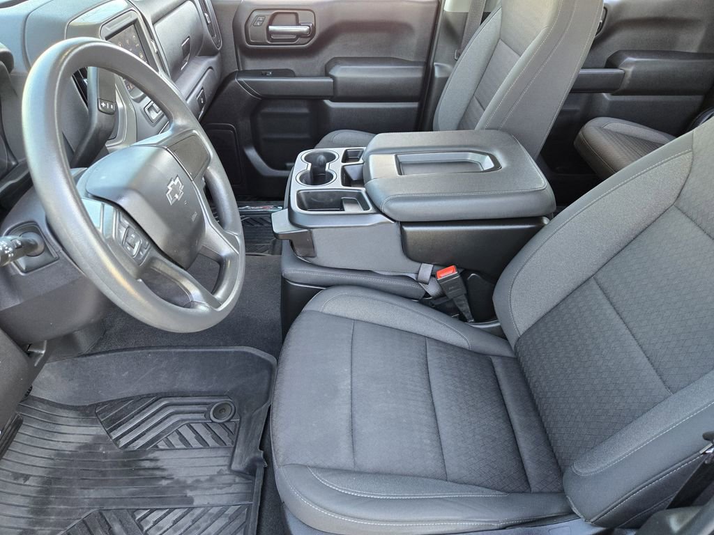 Used 2024 Chevrolet Silverado 1500 Custom Trail Boss w/ LPO, Dark Essentials Package image 11