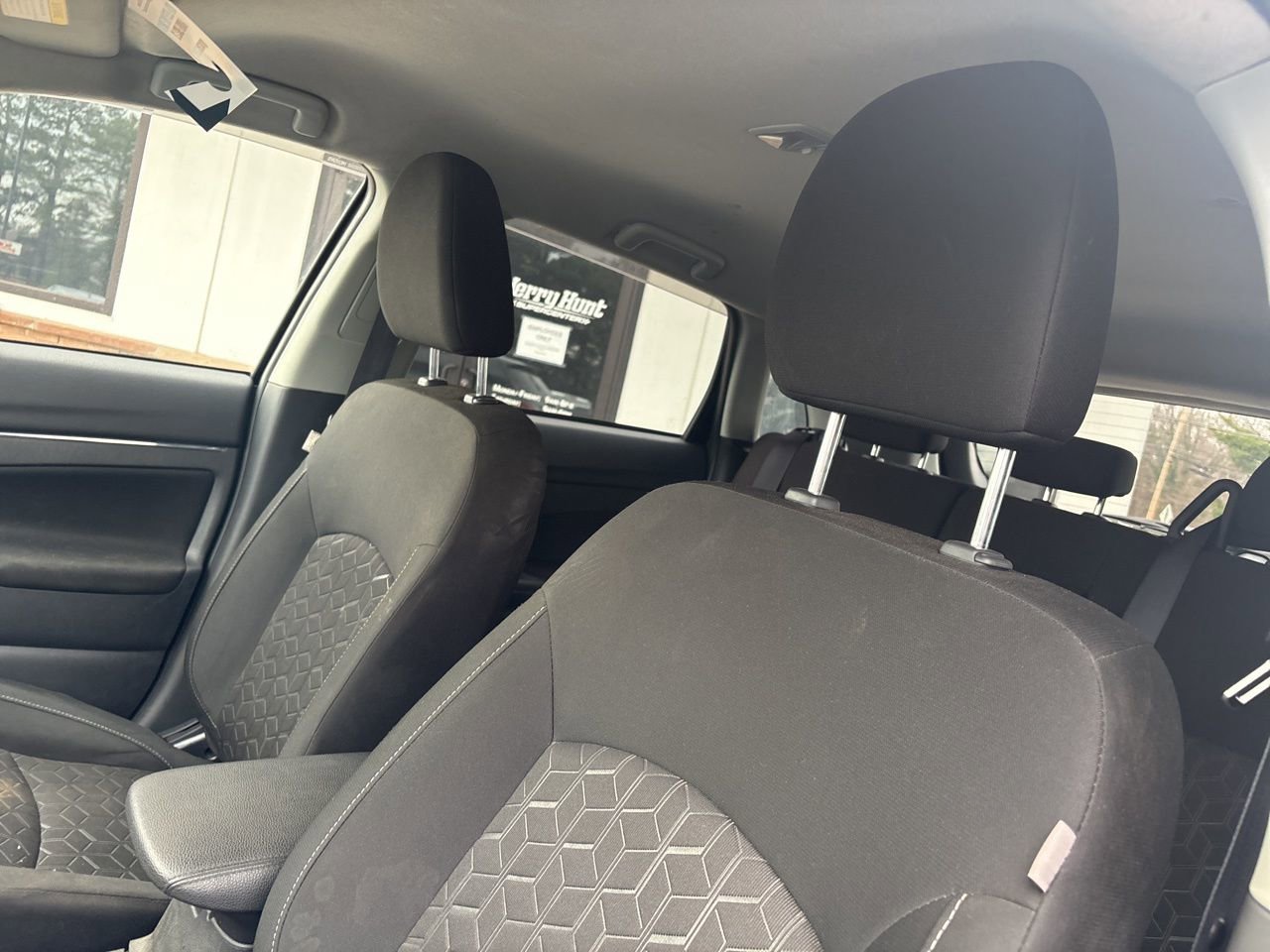 Used 2024 Mitsubishi Outlander Sport 2.0 Trail Edition image 3