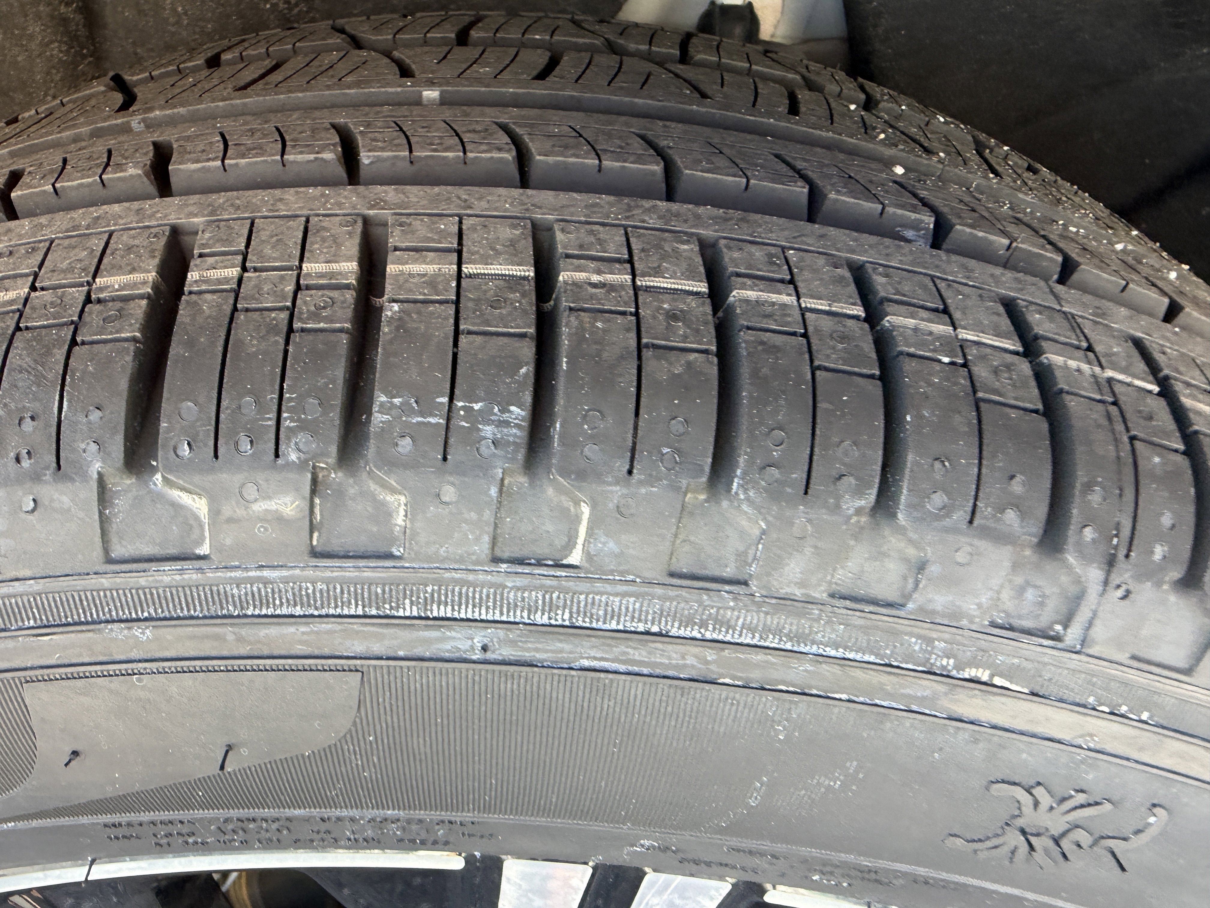 Certified 2023 Volvo XC90 B5 Core w/ Protection Package Premier image 32