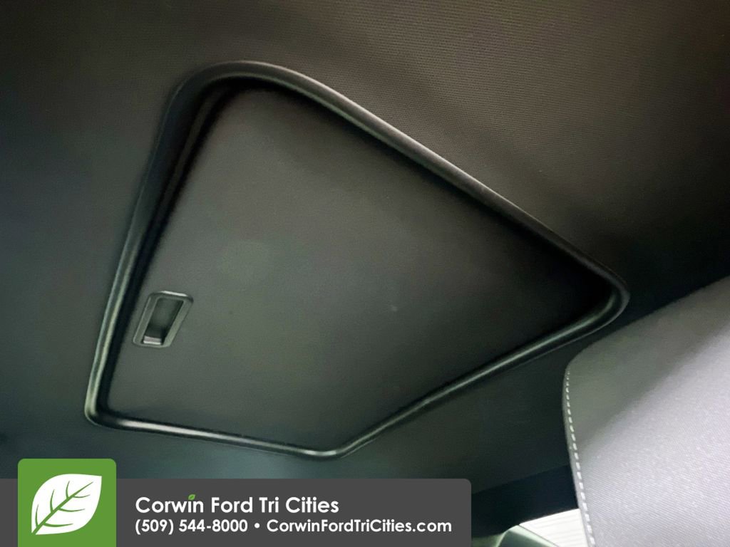 Used 2018 Chevrolet Camaro SS image 24