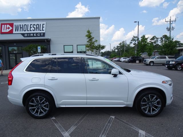 Used 2018 Volvo XC90 T5 Momentum w/ Convenience Package FWD image 3
