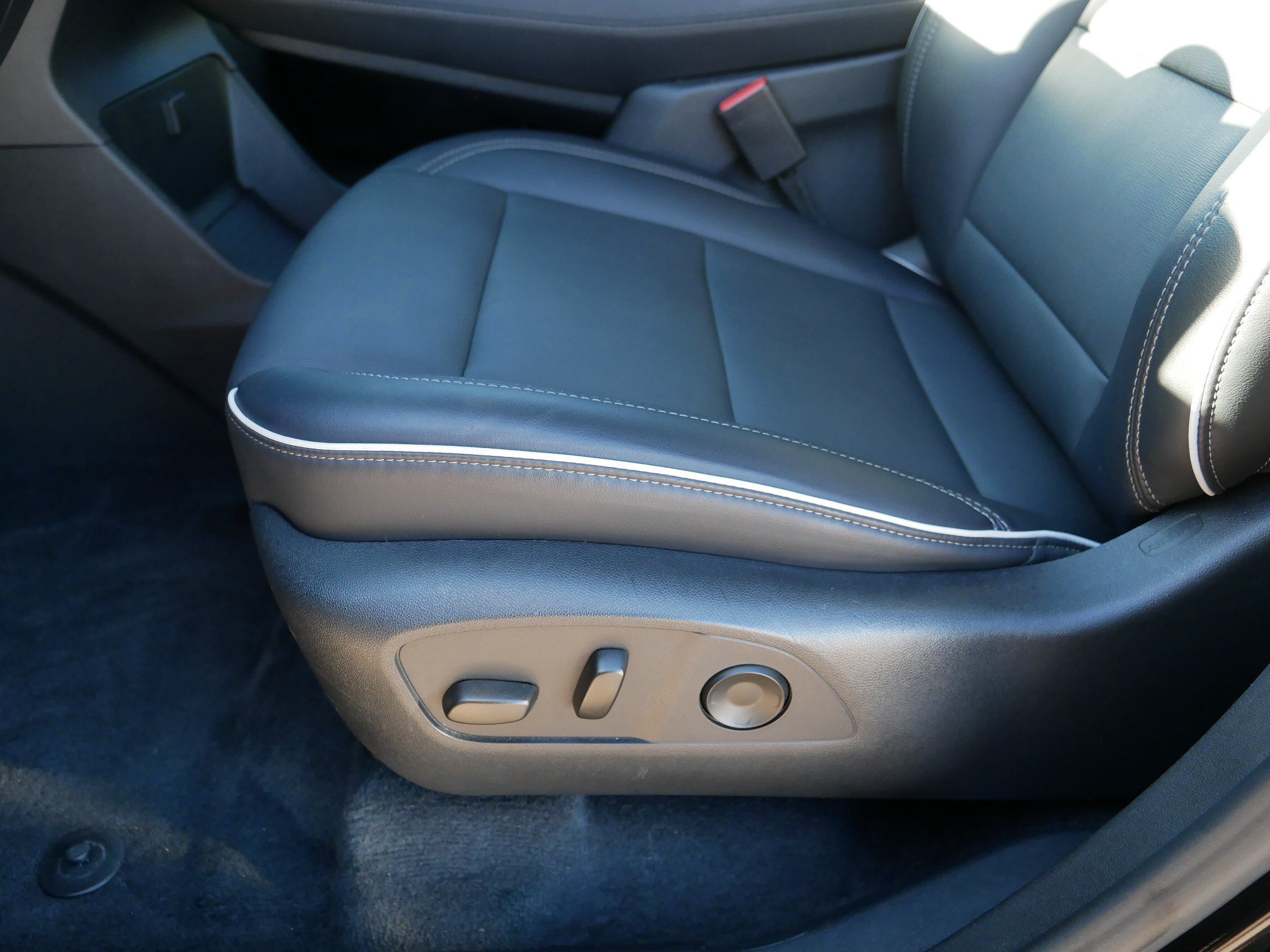 Used 2026 Buick Enclave Preferred AWD/4WD image 20