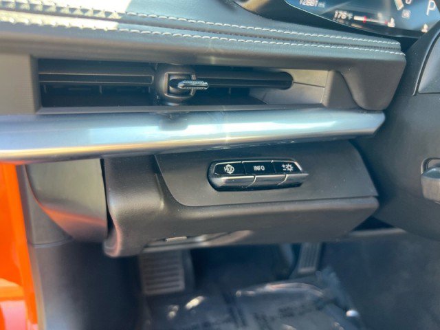 Used 2023 Chevrolet Corvette Stingray Premium Conv w/ Z51 Performance Package image 14